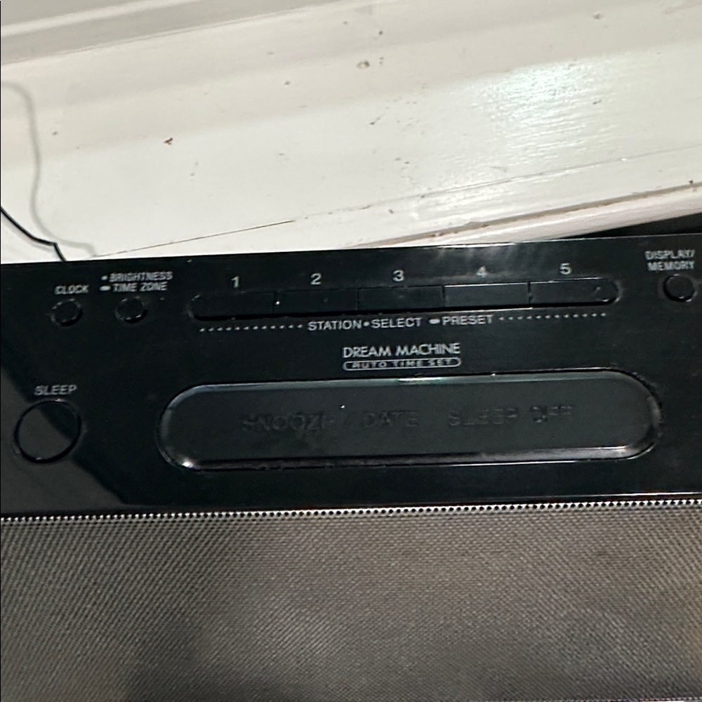 Dream Machine Sony ICF-CS10iP FM Clock Radio ipod Iphone Dock No Remote - Picture 6 of 15